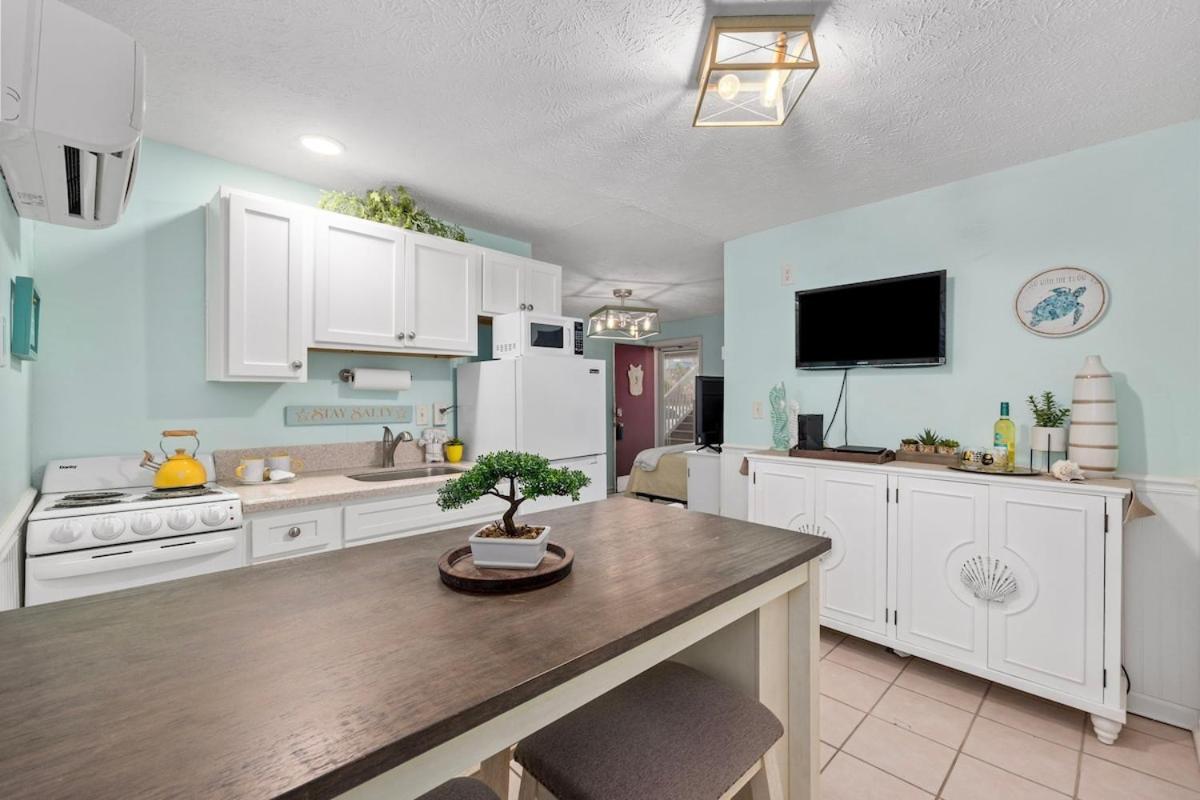 Cherry Grove Efficiency Just Steps From The Beach Myrtle Beach Luaran gambar